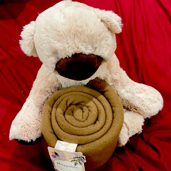 Huggable Friends Collection Bear Plush & Throw Blanket - Picture 1 of 4